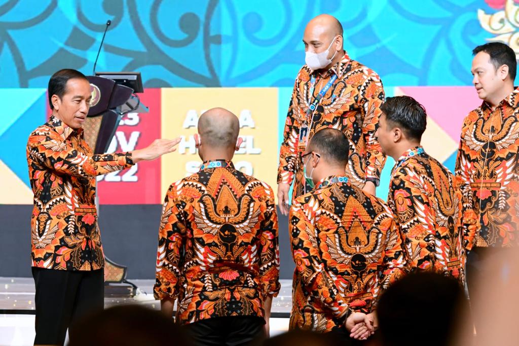 dekrit presiden jokowi dan masa perpanjangan la nyalla