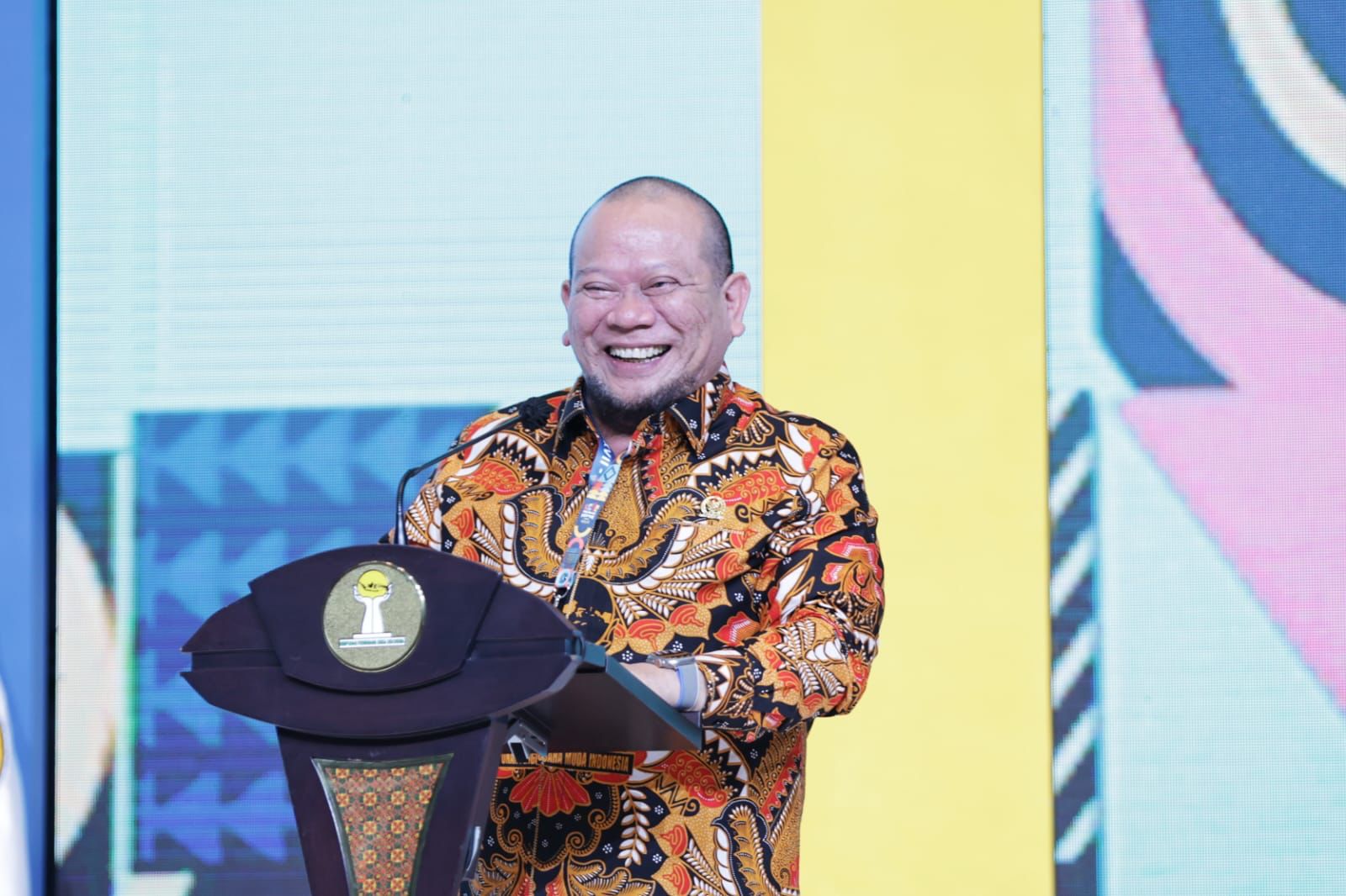 la nyalla dekrit presiden
